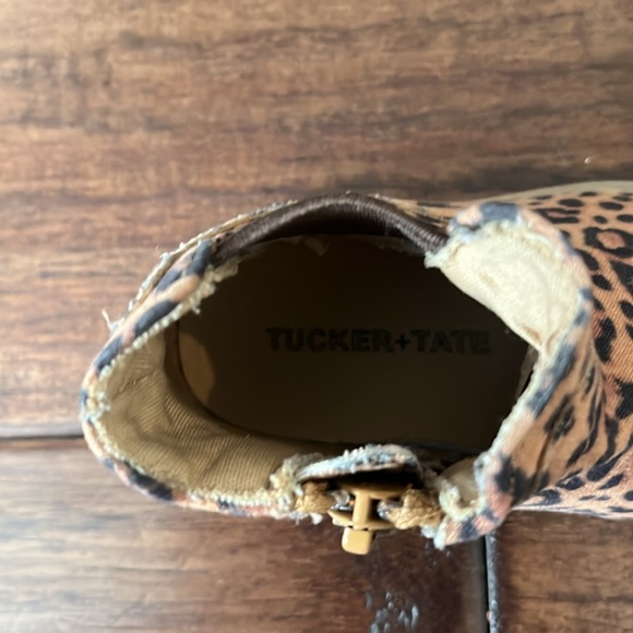 Tucker + Tate Leopard Booties Size 5 - Picture 4 of 4